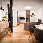 Grosszuegige Altstadtwohnung Mia Fuer 6 Personen