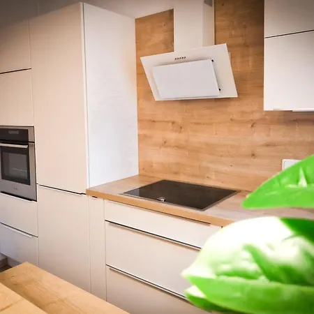 Grosszuegige Altstadtwohnung Mia Fuer 6 Personen *