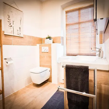 Grosszuegige Altstadtwohnung Mia Fuer 6 Personen Apartment