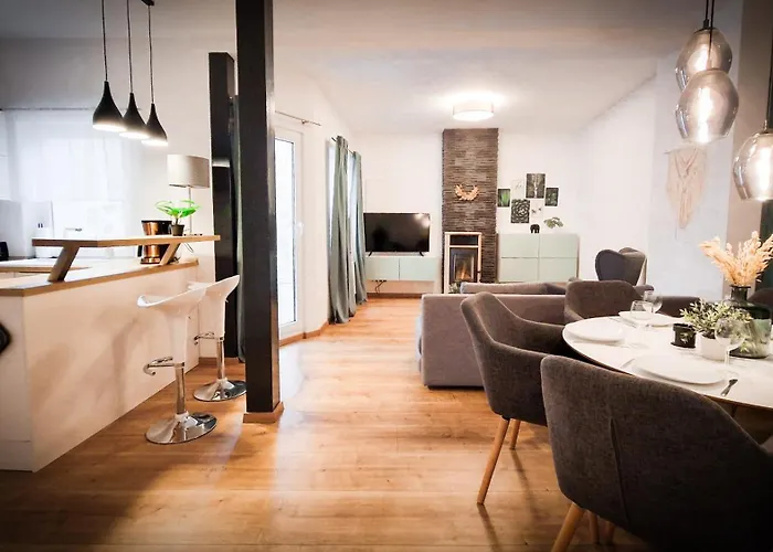 Grosszuegige Altstadtwohnung Mia Fuer 6 Personen