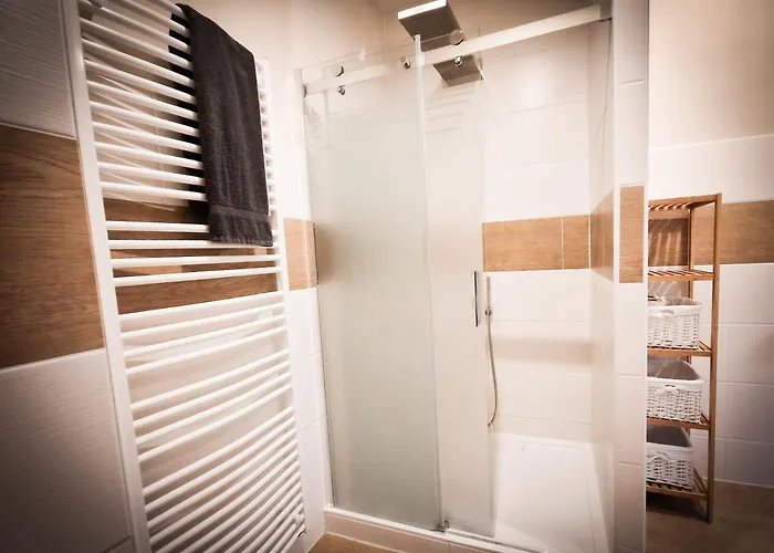 Grosszuegige Altstadtwohnung Mia Fuer 6 Personen Apartmán *