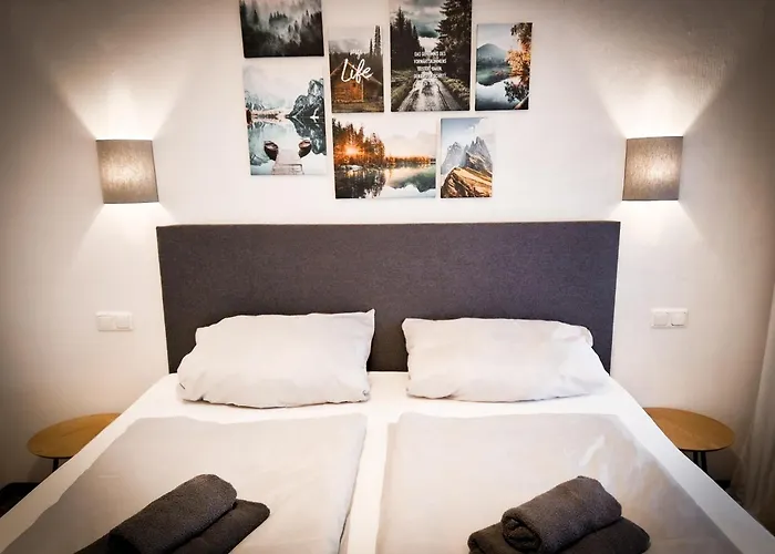 Grosszuegige Altstadtwohnung Mia Fuer 6 Personen Apartmán