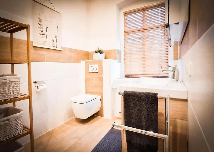 Grosszuegige Altstadtwohnung Mia Fuer 6 Personen Apartmán